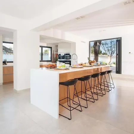 Zajazd 1728 Encinas Marbella