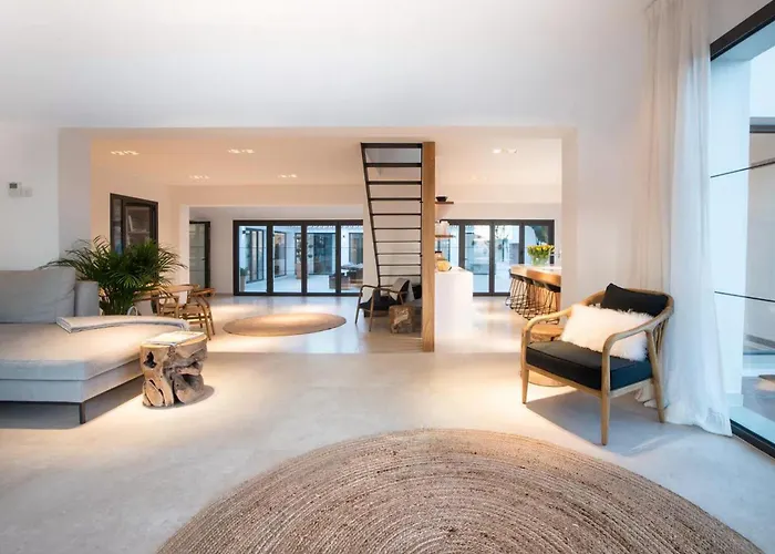 1728 Encinas Locanda *